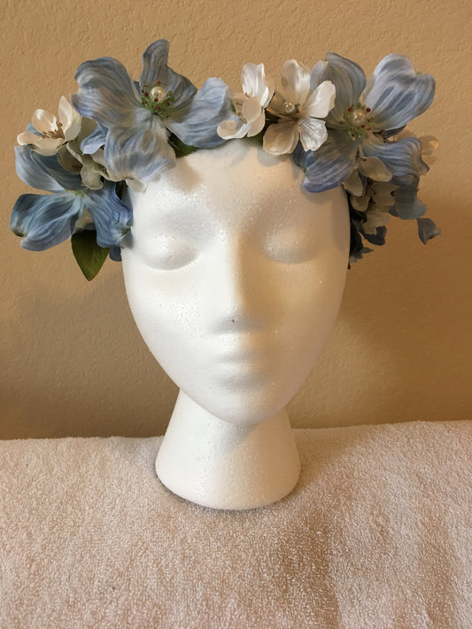 Medium Wreath - Light blue & white flowers w/ pearls