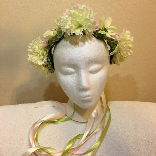 Medium Wreath - White carnations & white flowers w/ tiny pink roses