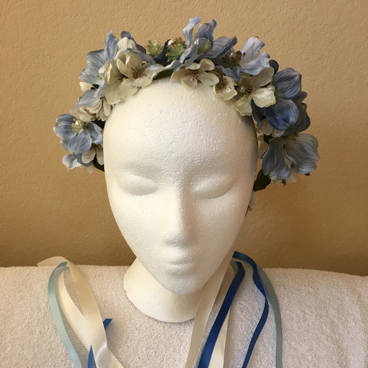 Medium Wreath - Light blue & white flowers w/ pearls