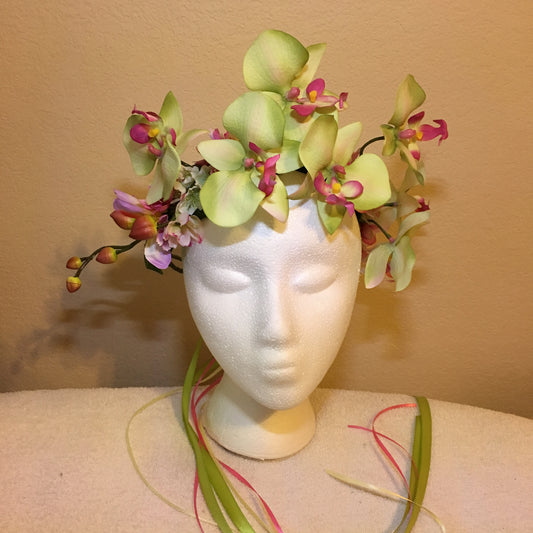 Medium Wreath - Pale green orchids