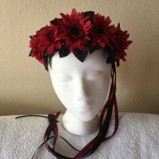 Medium Wreath - Red fluffy daisies w/short black leaves