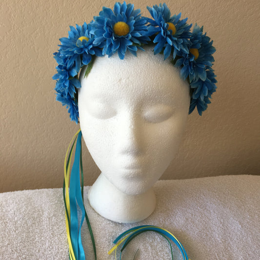 Small Wreath - Light blue daisies