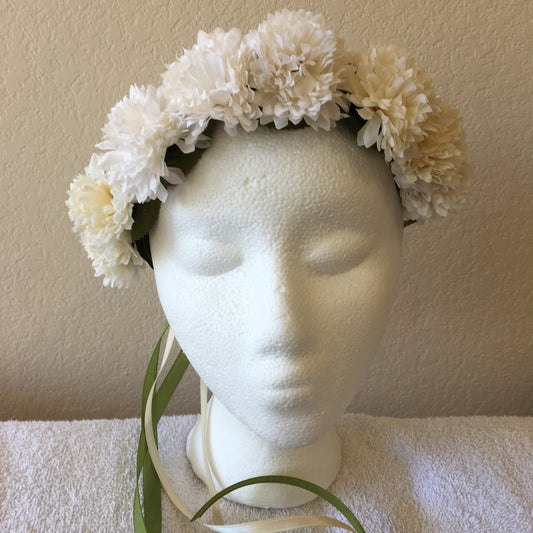 Small Wreath - White & off-white pom poms