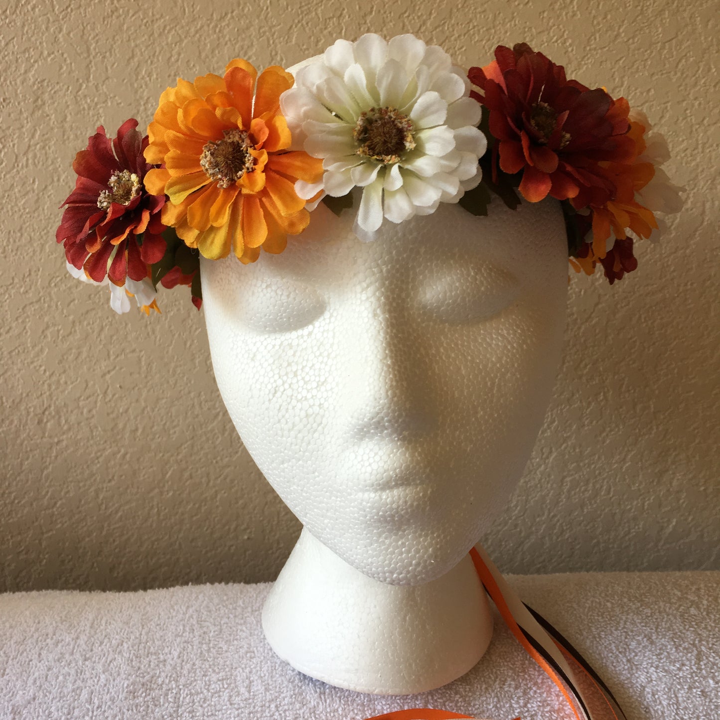 Small Wreath - Brown, orange, & white daisies