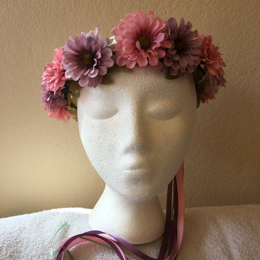 Small Wreath - Pale pink & purple daisies