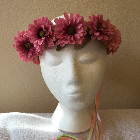 Small Wreath - Pale pink daisies