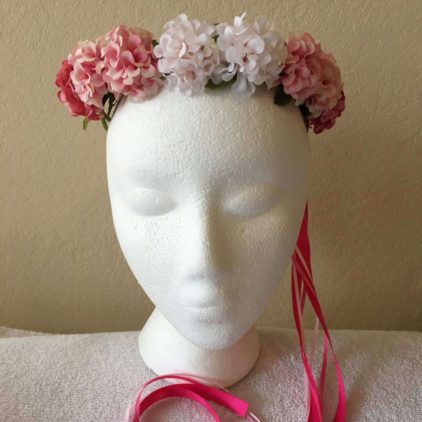 Small Wreath - Shades of pink small carnations