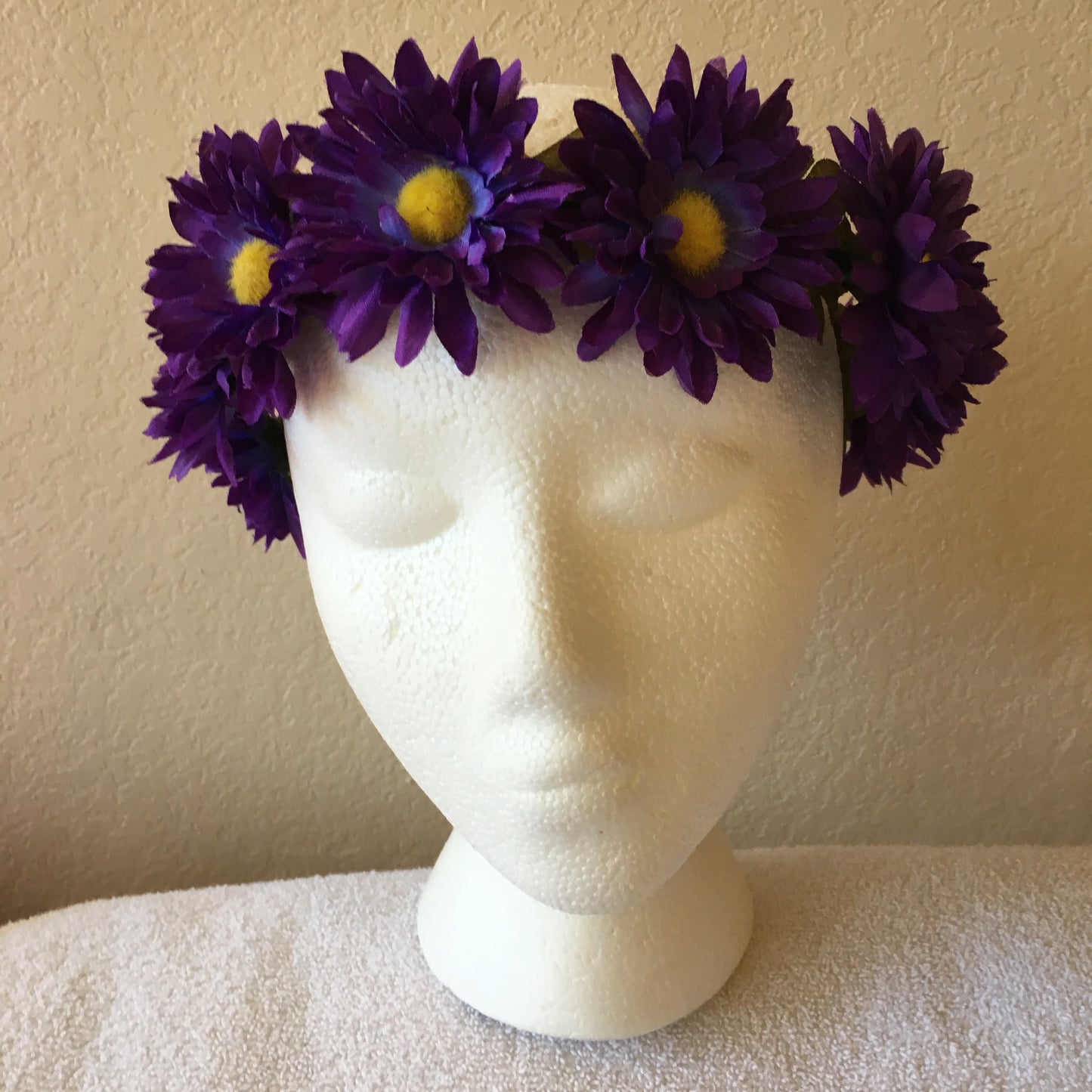Small Wreath - Purple daisies