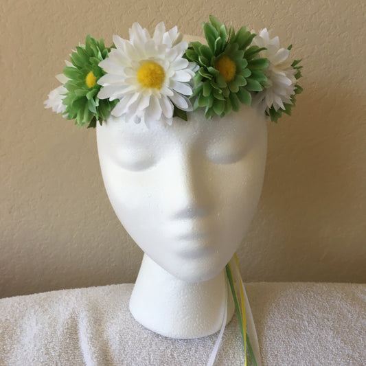 Small Wreath - White & green daisies