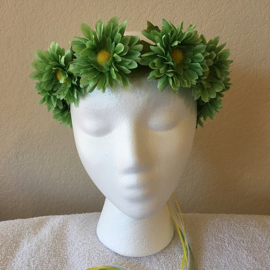 Small Wreath - All green daisies