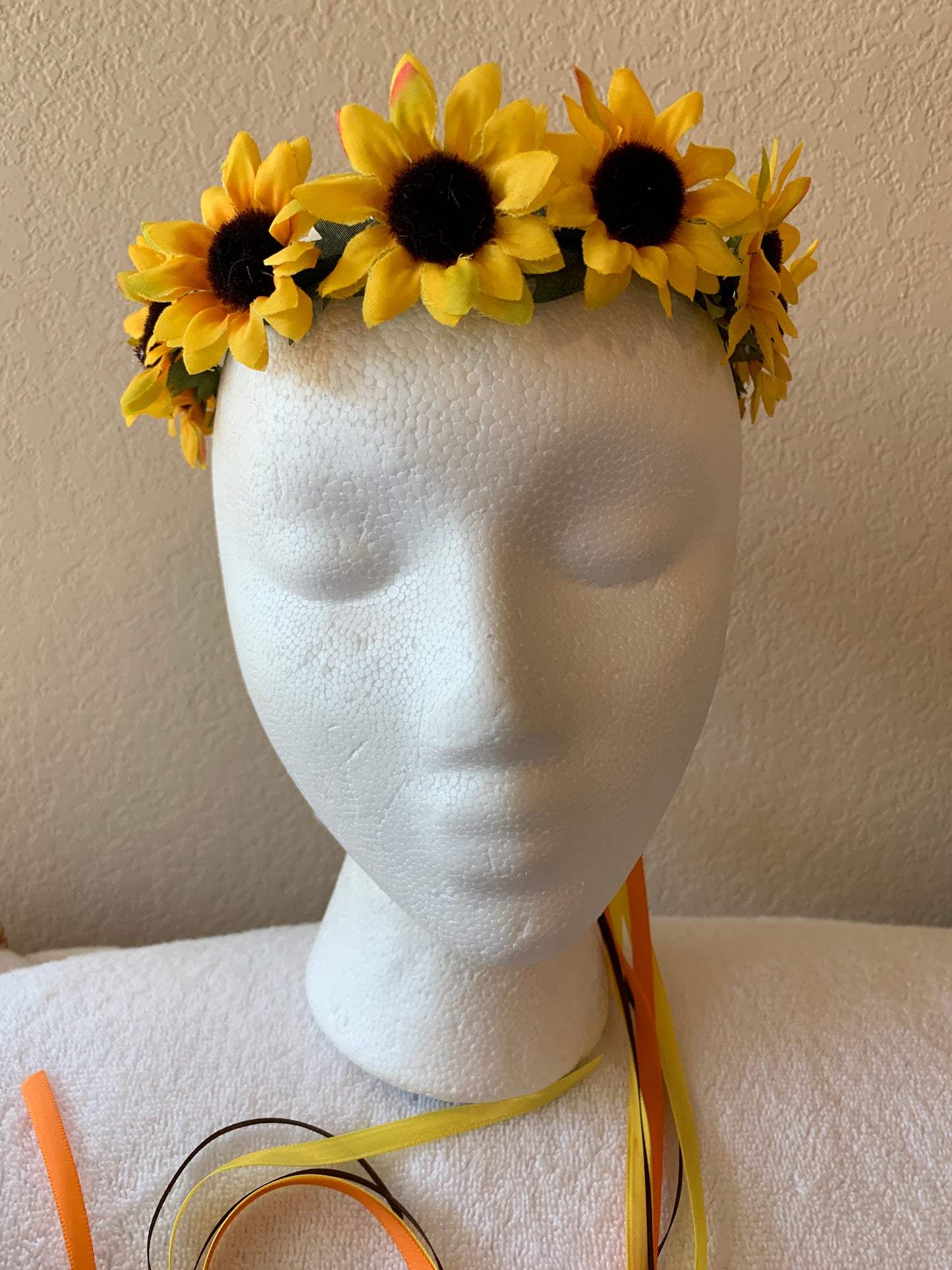Small Wreath - All Bright Yellow Sunflowers
