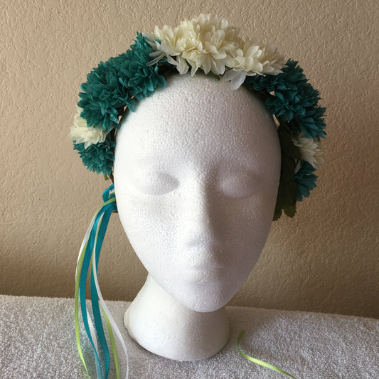 Small Wreath - Teal & white pompoms