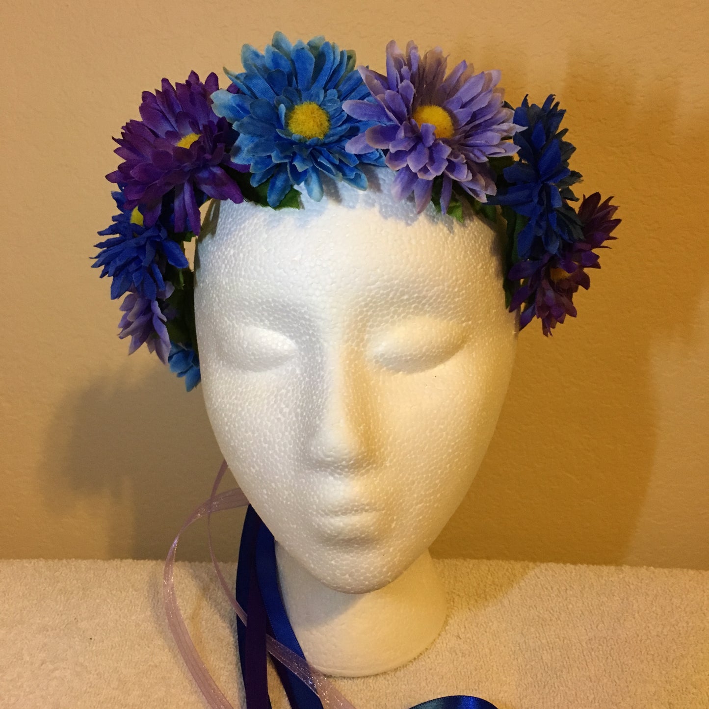 Small Wreath - Blue and purple daisies