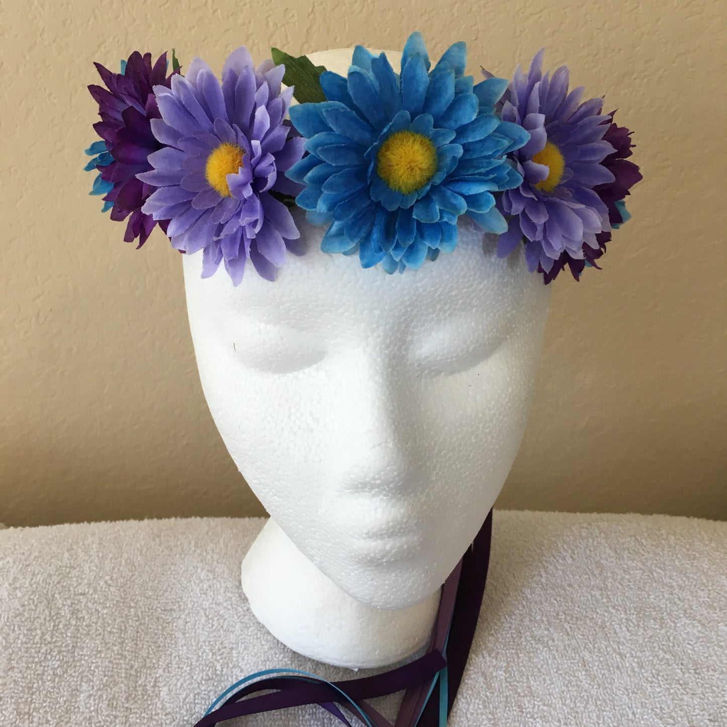 Small Wreath - Blue & purple daisies