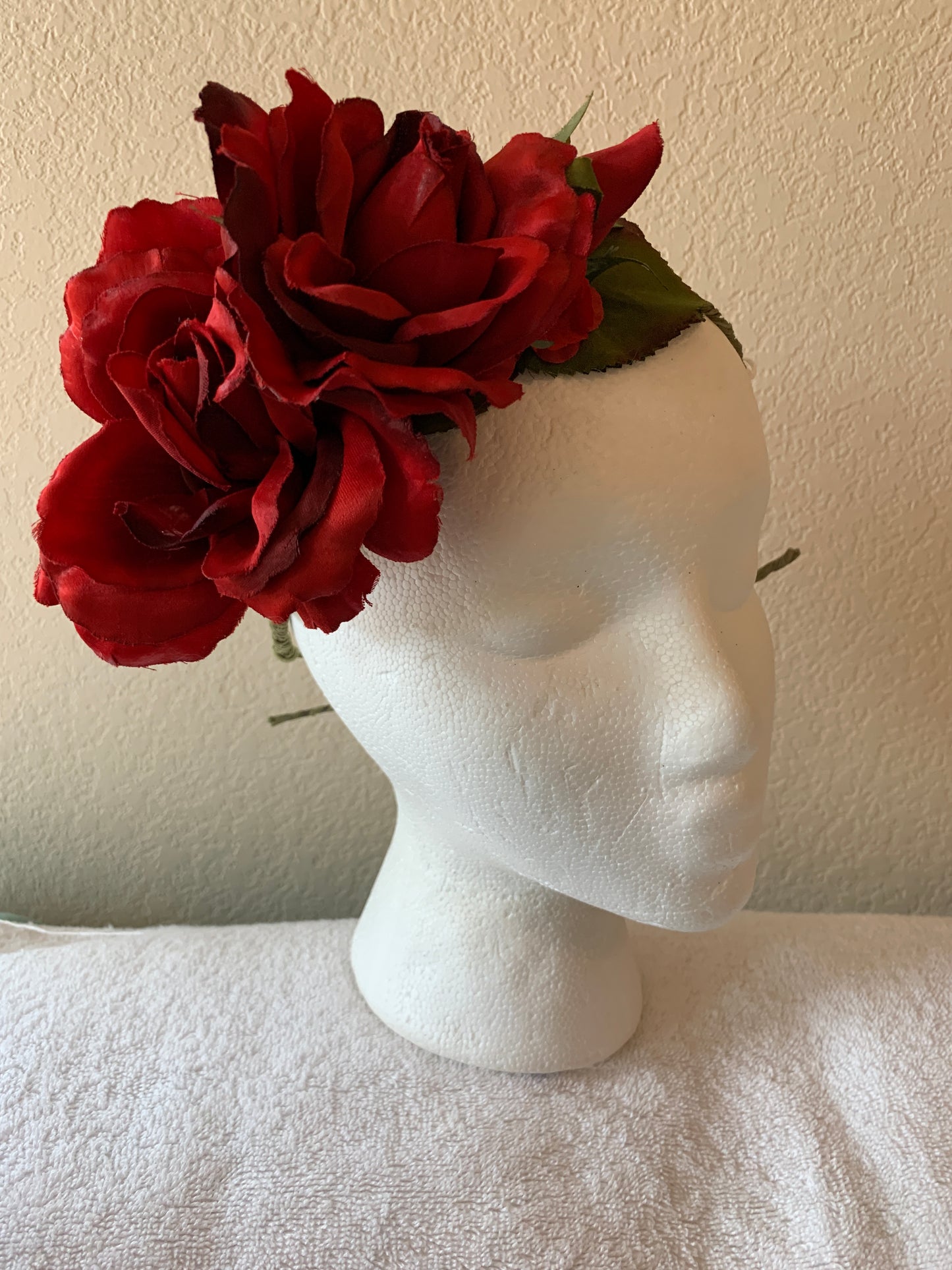 Side Wreath - Red Roses