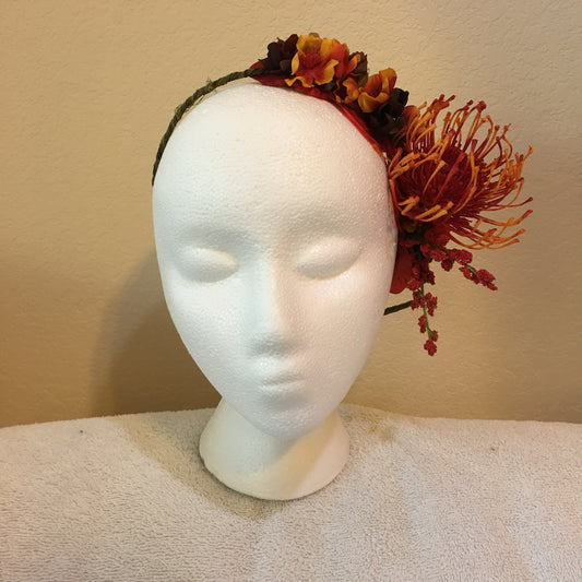 Side Wreath - Spiky orange & red flowers w/ fall small flowers