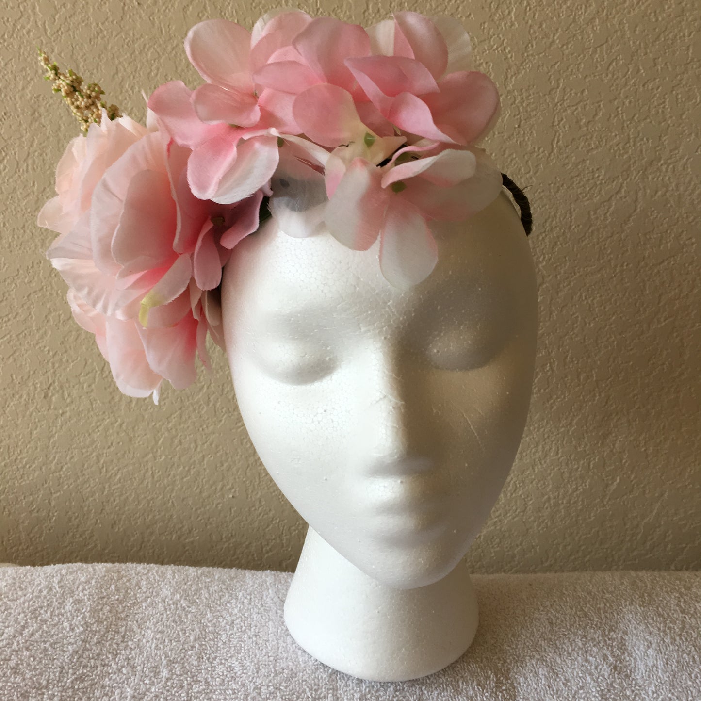 Side Wreath - Pink roses w/ pink hydrangeas