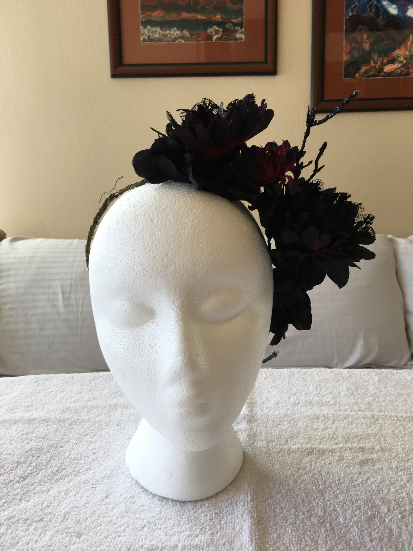 Side Wreath - Black w/ a hint of red