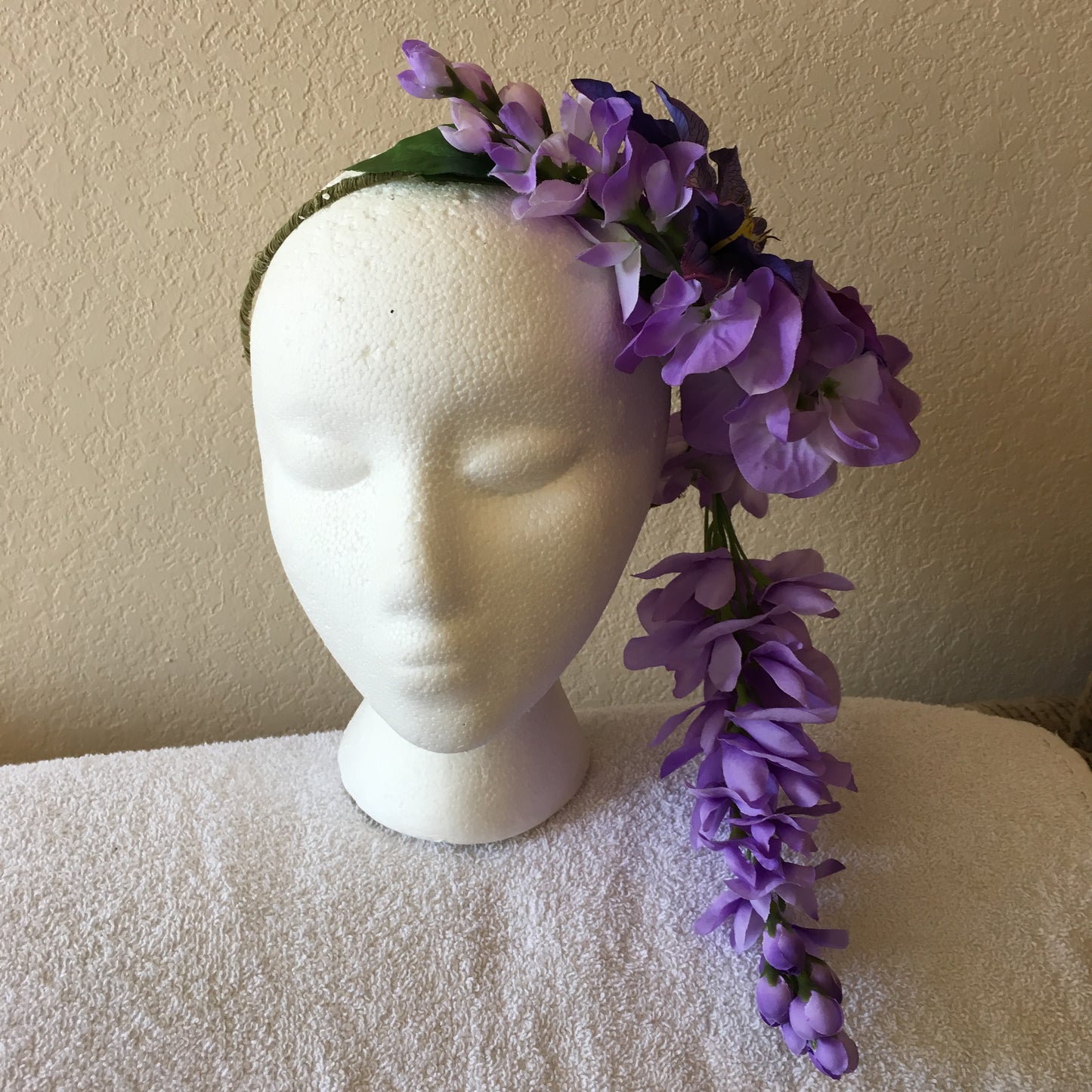 Side Wreath - Purple mini cascade w/ one large purple flower