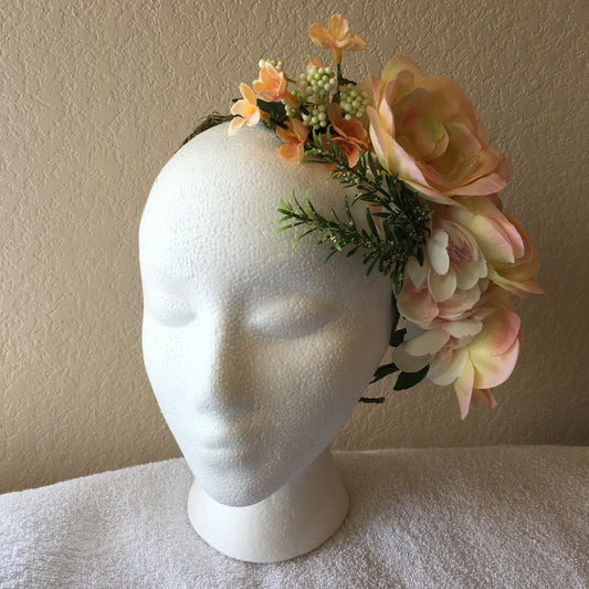 Side Wreath - Pale peach & yellow flowers