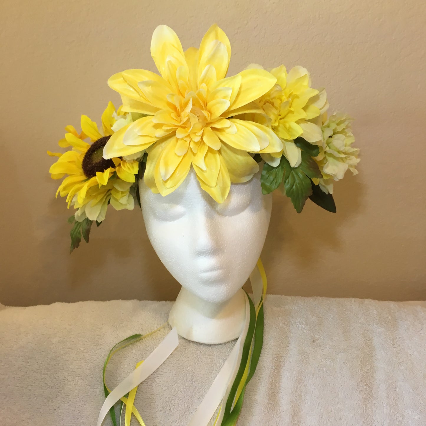 Extra Large Wreath - Yellow sun flower & yellow daisies
