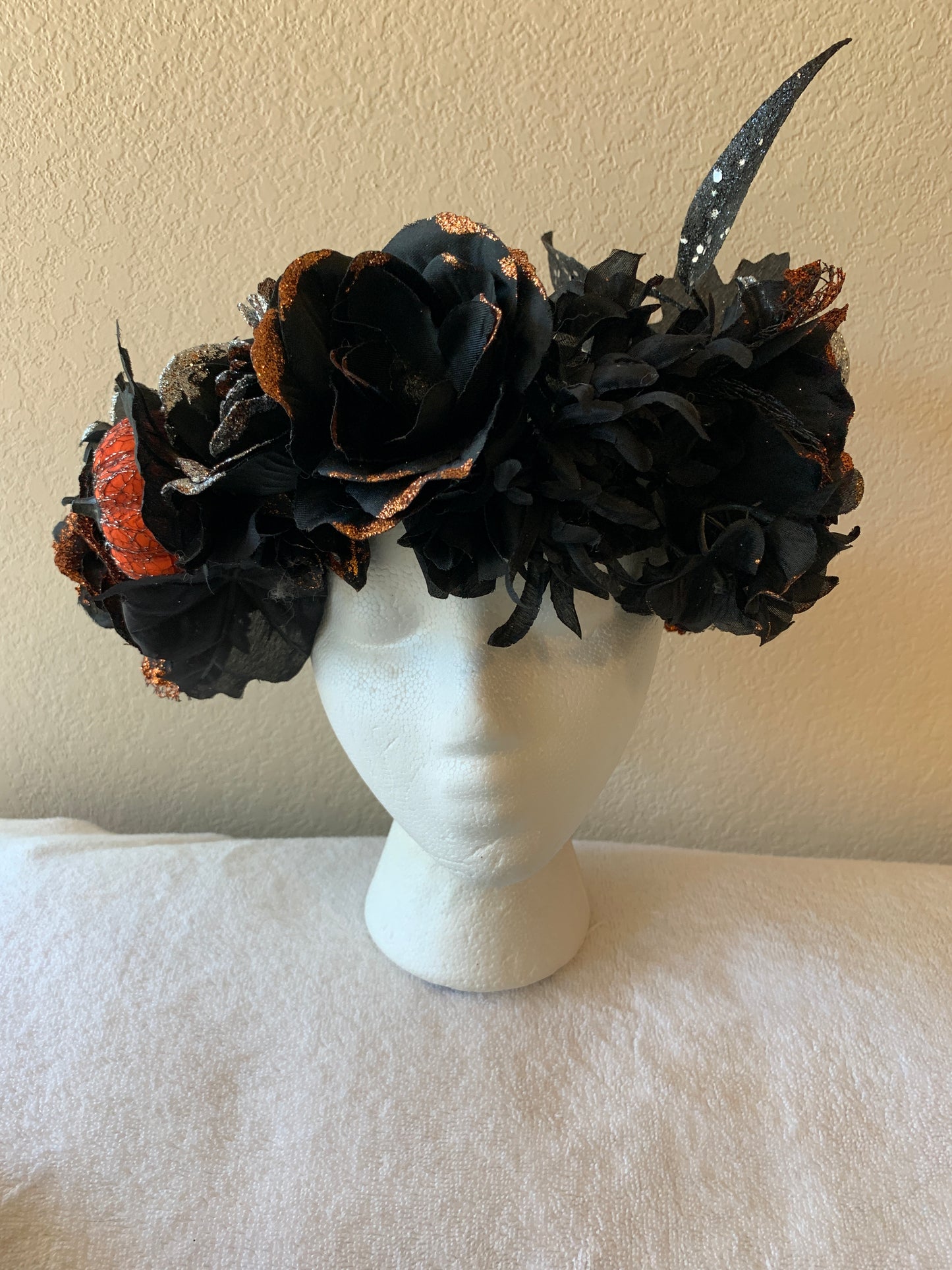 Extra Large Wreath - Black and Orange Flowers with Pumpkins