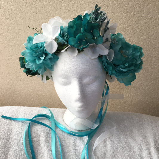Extra Large Wreath - Teal & white w/snowflakes - Elsa's crown