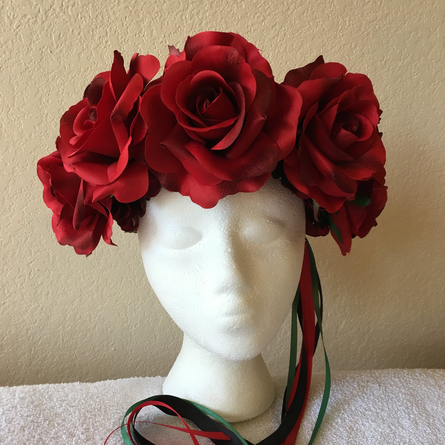 Extra Large Wreath - Extra large red roses