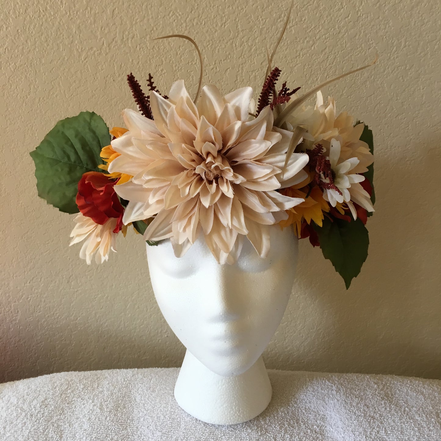 Extra Large Wreath - Beige & fall flowers