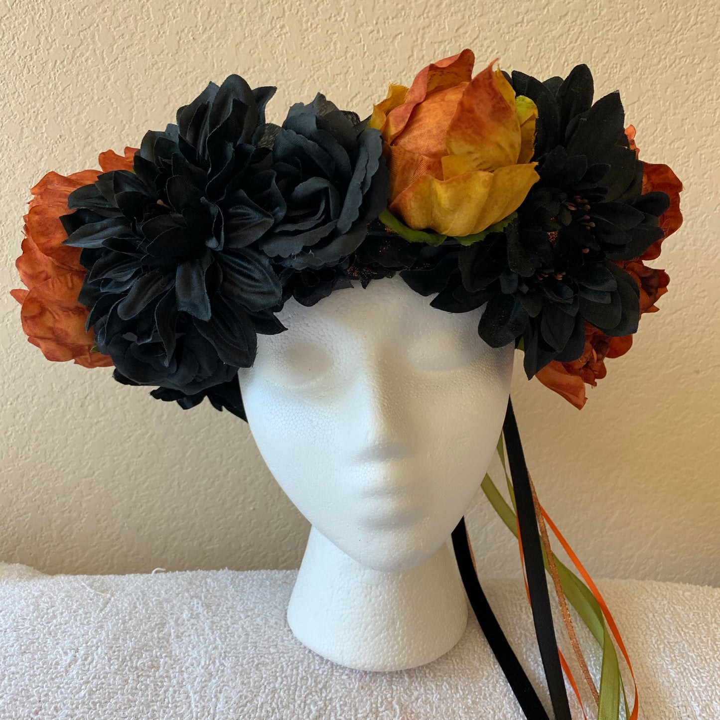 Extra Large Wreath - Black w/ fall accents