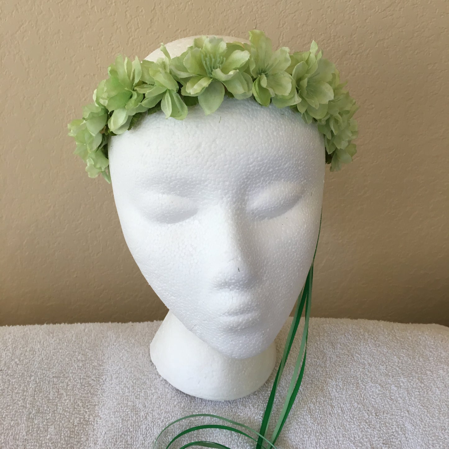 Extra Small Wreath - Solid light green cherry blossom (3)