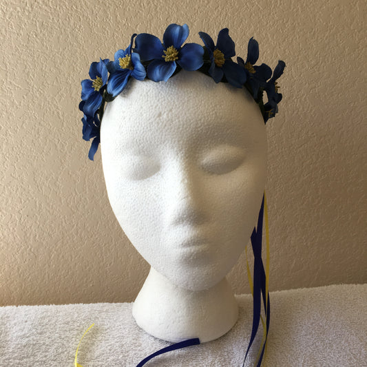 Extra Small Wreath - Blue flowers w/ yellow centers