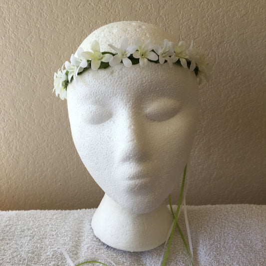 Extra Small Wreath - Small white flowers