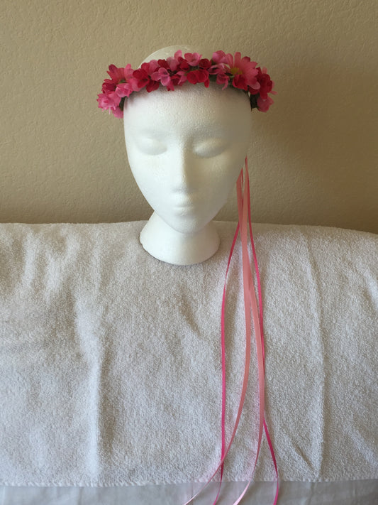 Extra Small Wreath - Pink daisies w/ red & pink buds.