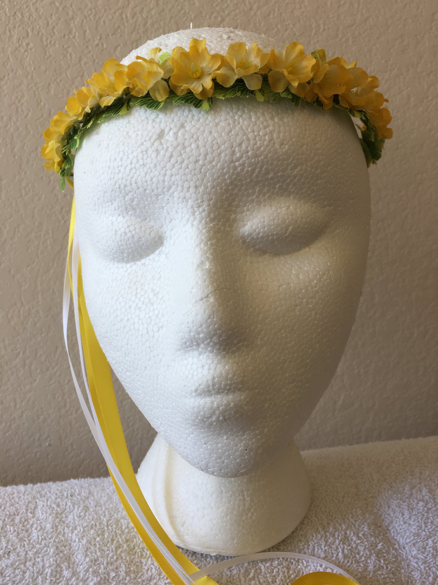 Extra Small Wreath - Yellow small flowers