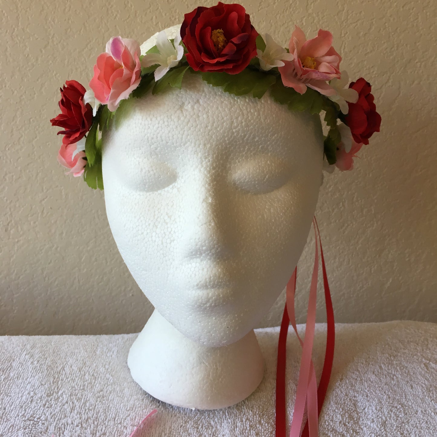 Extra Small Wreath - Pink & Red roses w/ small white flowers +