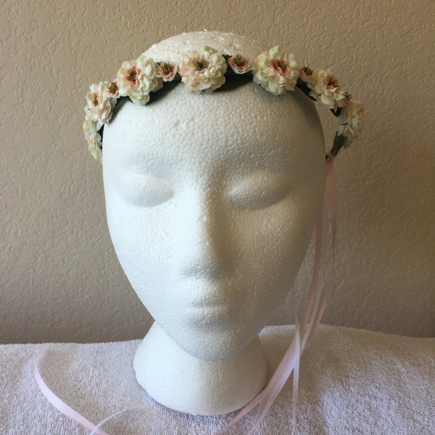 Extra Small Wreath - Mini pink & white roses
