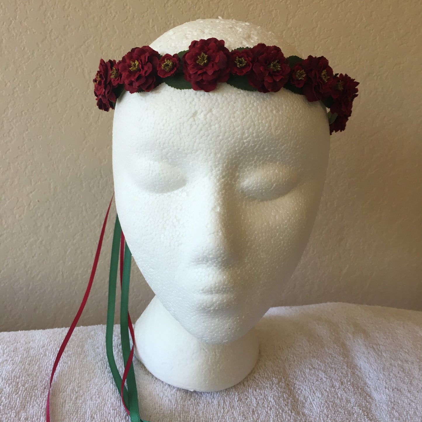 Extra Small Wreath - Mini red roses
