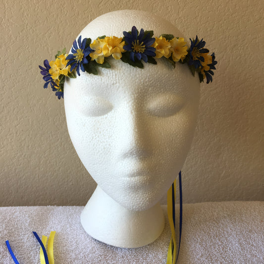 Extra Small Wreath - Blue flowers w/ yellow centers & yellow accent flowers