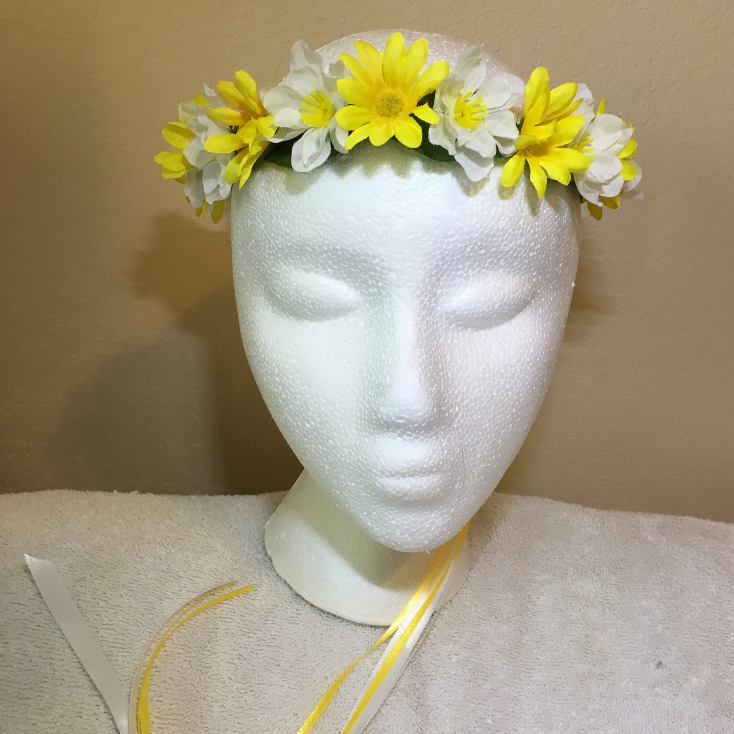 Extra Small Wreath - White cherry blossoms & yellow daisies