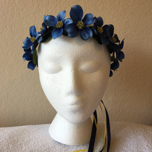 Extra Small Wreath - Blue flowers w/ yellow centers +