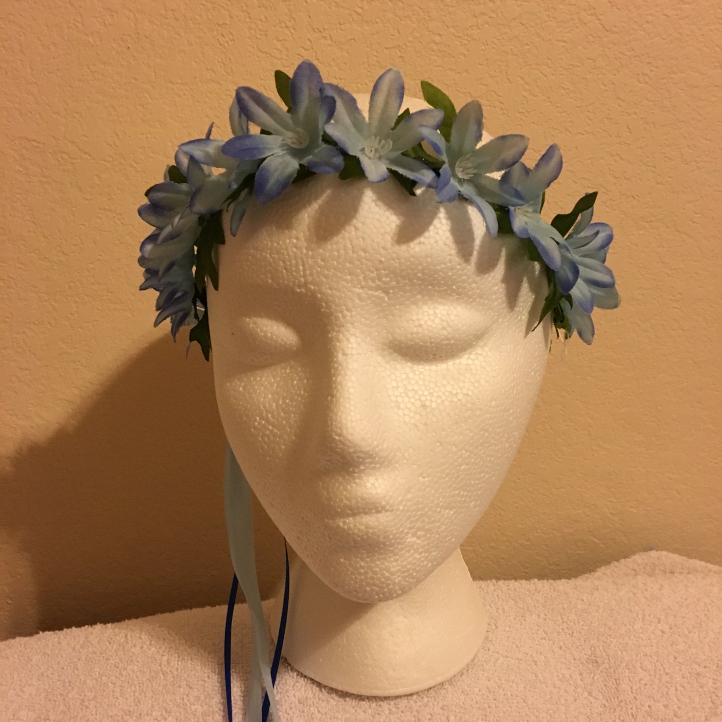 Extra Small Wreath - Light blue spiky flowers