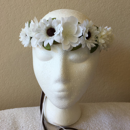 Extra Small Wreath - White sunflowers w/ a variety of white flowers +