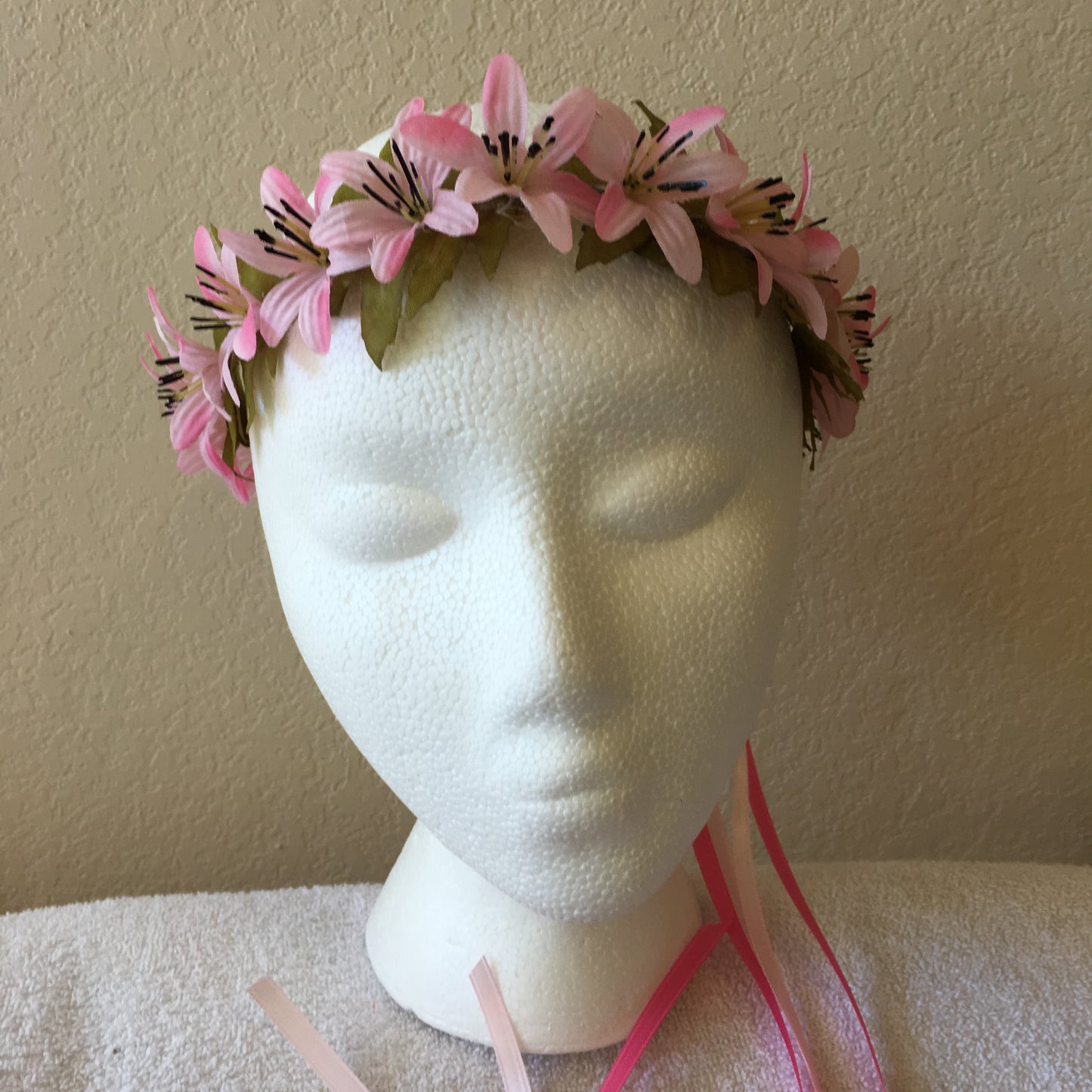 Extra Small Wreath - Pink pointy flowers +