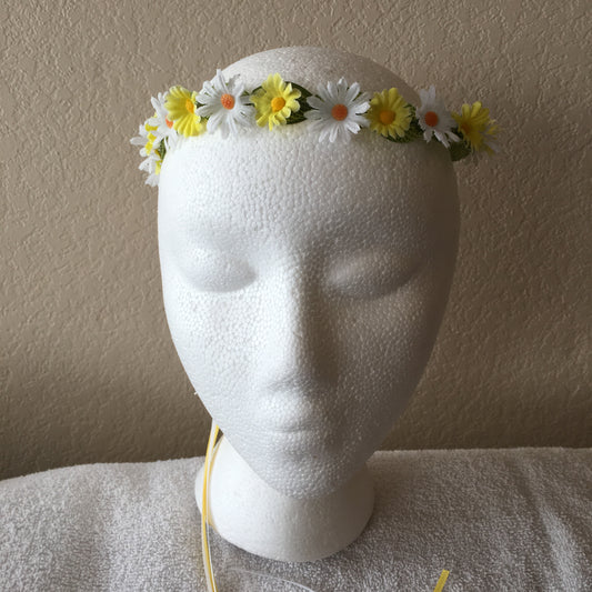 Extra Small Wreath - Yellow & white daisies