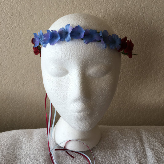 Extra Small Wreath - Blue & burgundy flowers