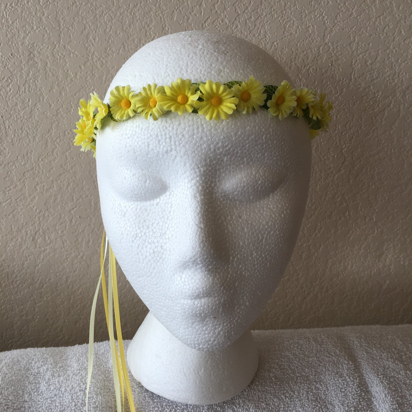 Extra Small Wreath - Yellow daisies