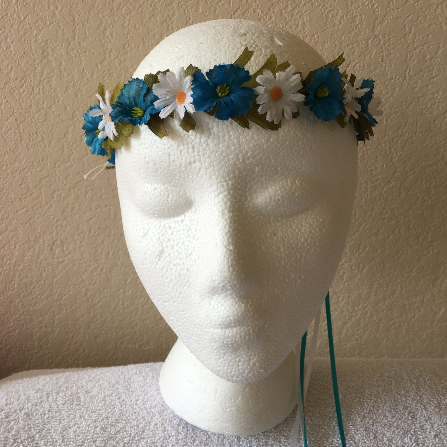 Extra Small Wreath - Teal & daisies +