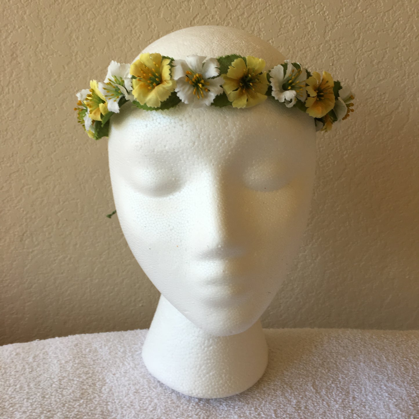 Extra Small Wreath - Yellow & white flowers +