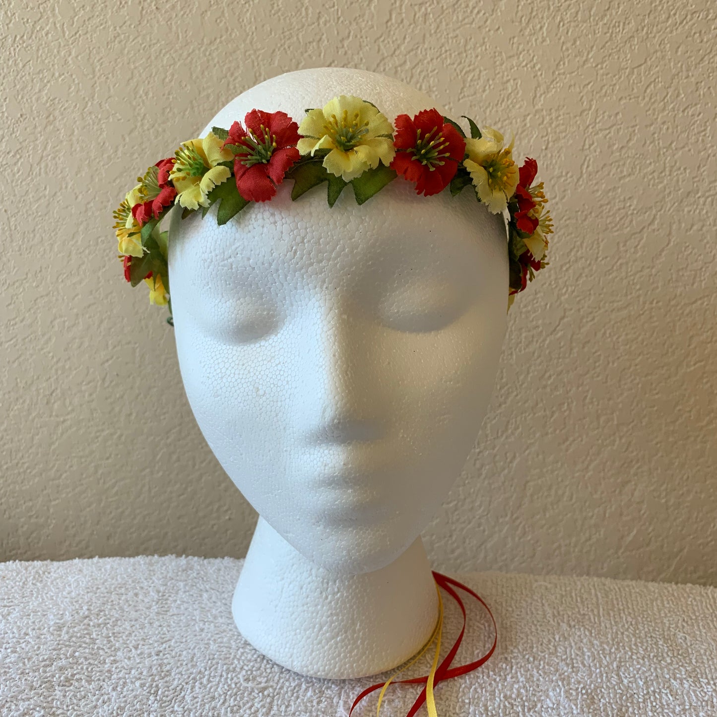 Extra Small Wreath - Red & yellow flowers +